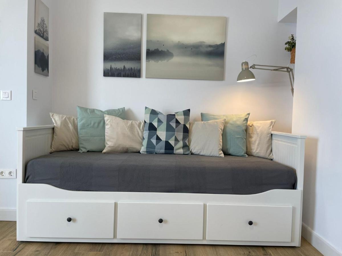 Studio On The Beach Front มาลากา ภายนอก รูปภาพ